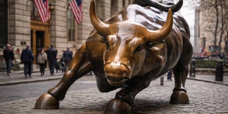 Dow rises as S&P 500 nears record, SK Hynix debut boosts AI chip stocks