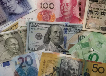 Forex markets turn cautious as oil surges on Middle East risks